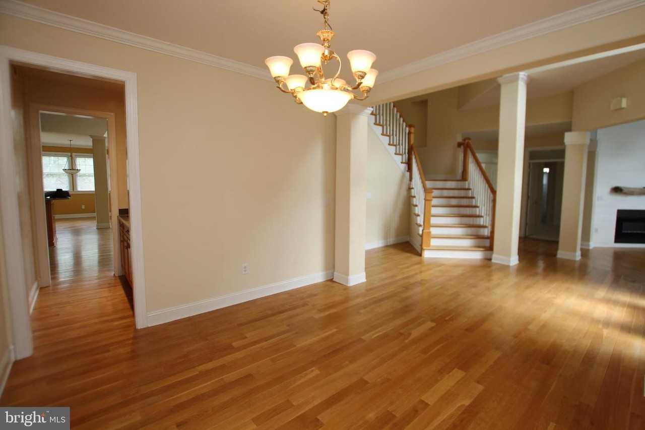 3 Good Hope Ct - Photo 7 of 39