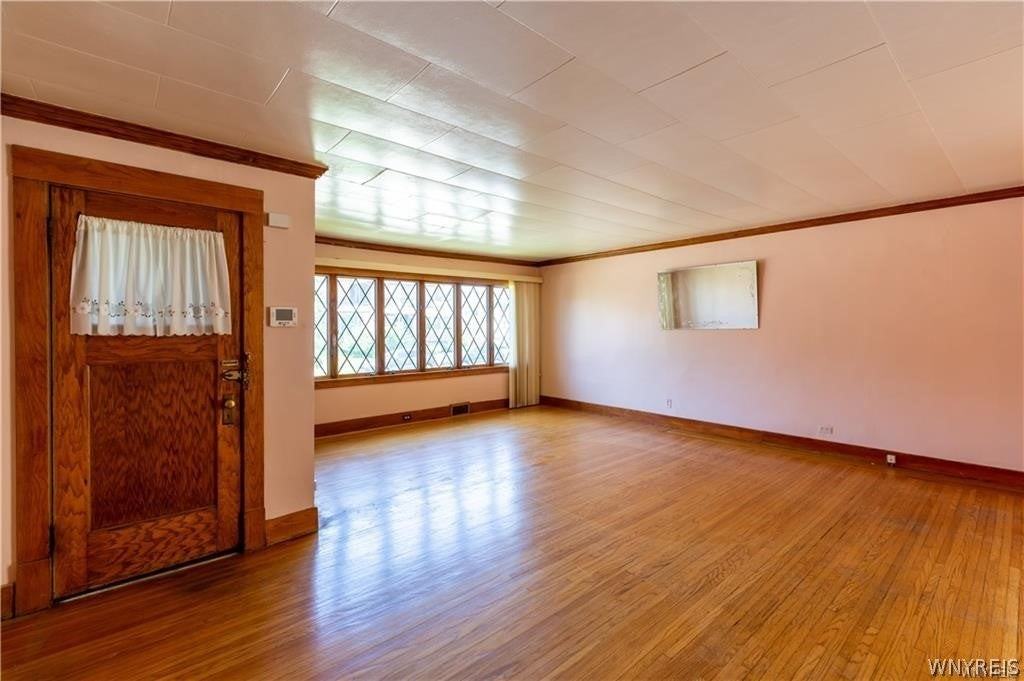 237 N Park Ave - Photo 3 of 19