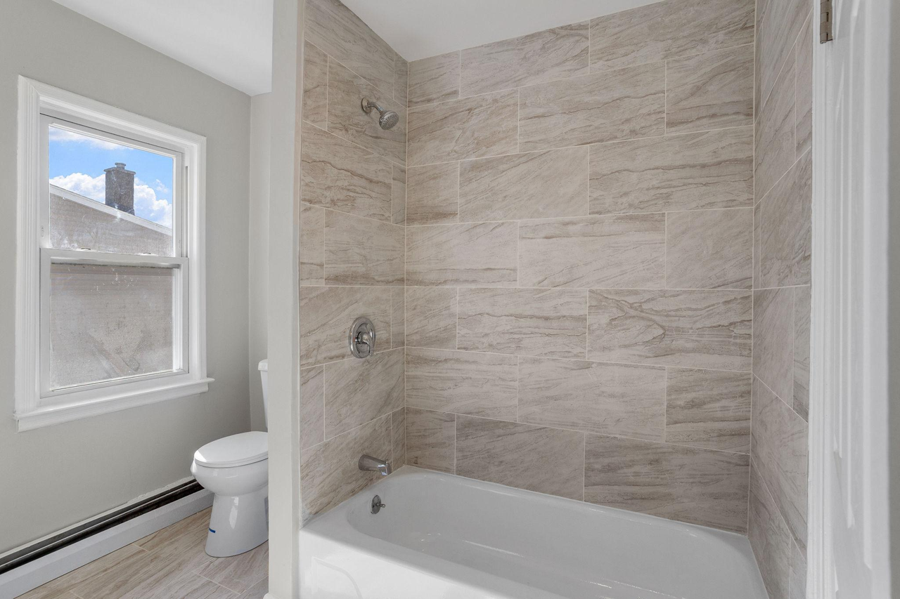 415 Wood St #1 - Photo 6 of 15