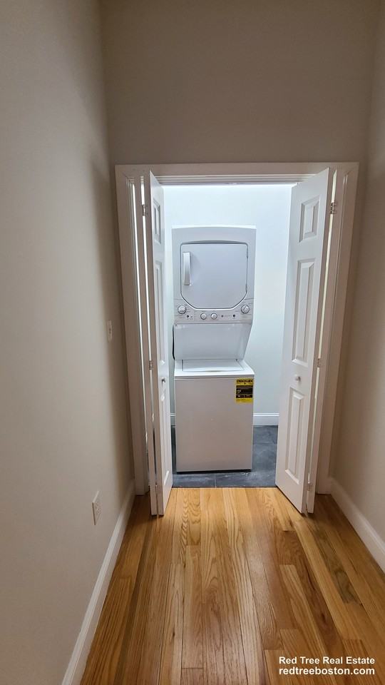 127 Saint Botolph St #1 - Photo 5 of 24