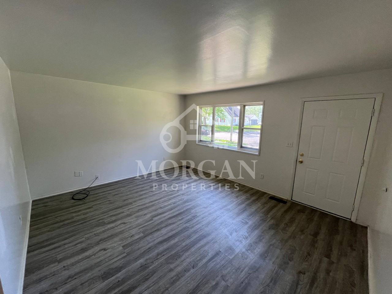 1924 Kerrwood Dr - Photo 2 of 8