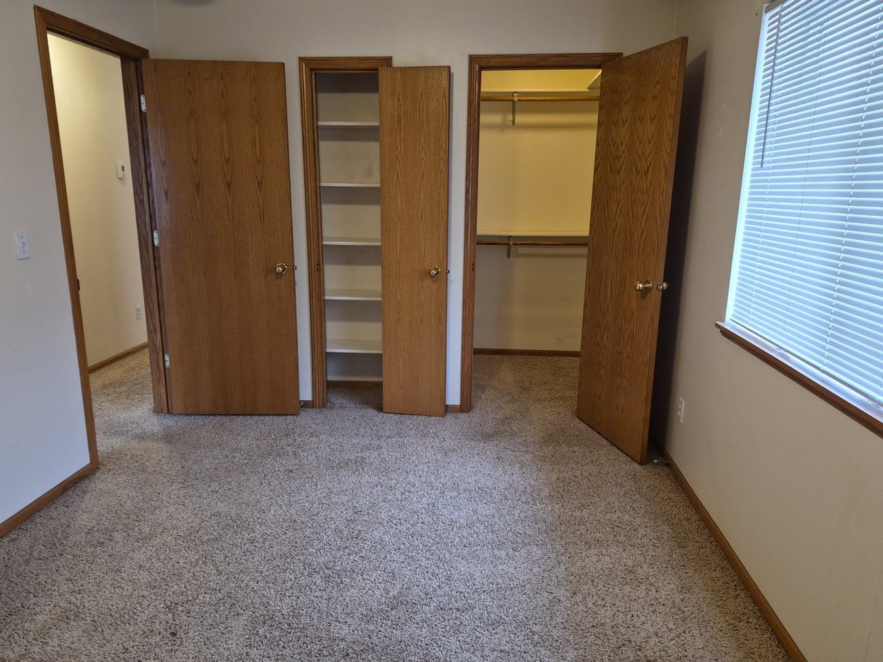 3507 Queen Dr Sw #7 - Photo 3 of 24