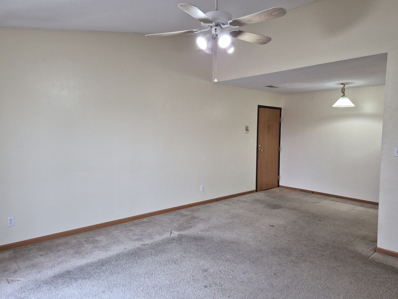 3507 Queen Dr Sw #7 - Photo 4 of 24