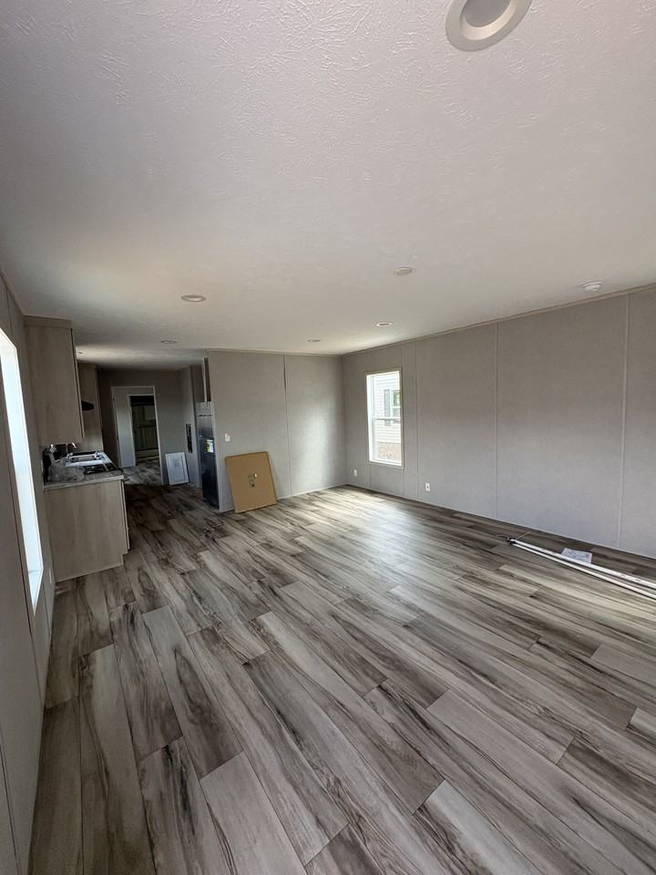 505 Mercedes St #1 - Photo 3 of 16