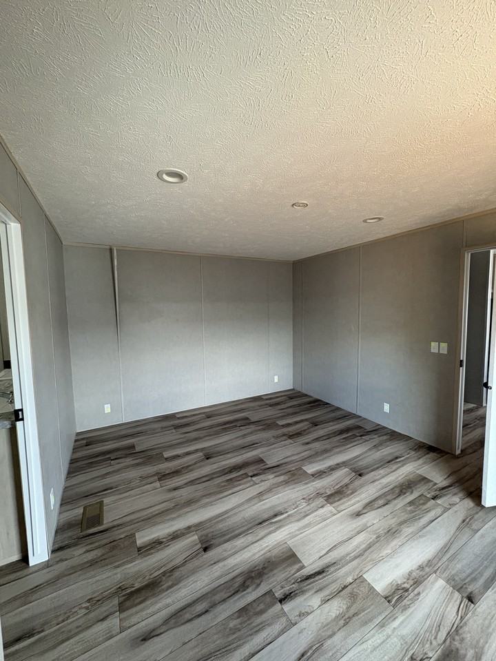 507 Mercedes St #1 - Photo 6 of 14