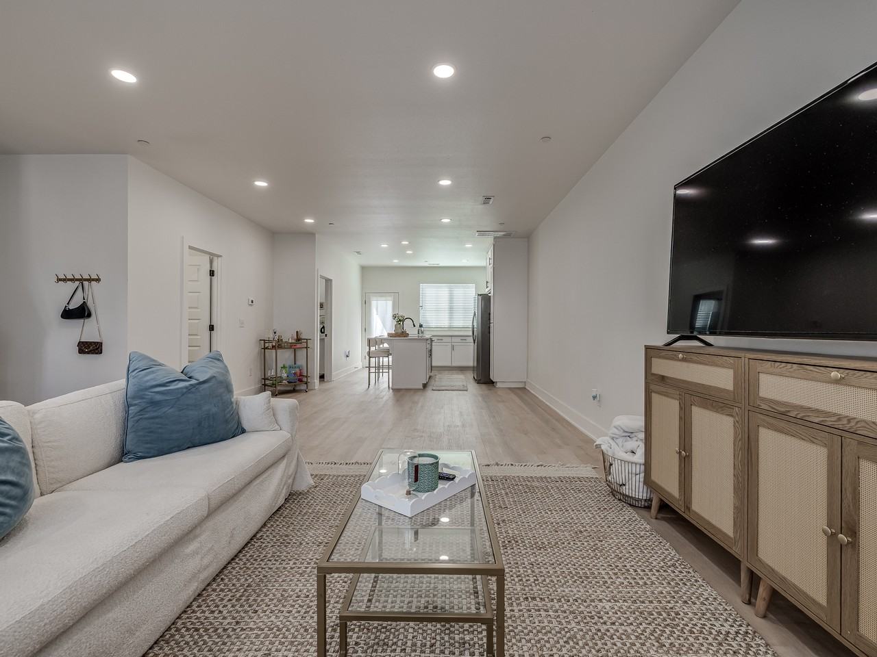 1314 S College Ave #1 - Photo 4 of 27