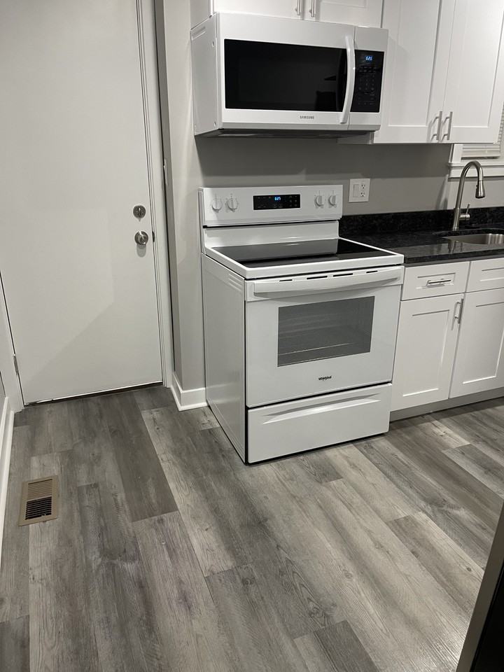 535 Moya St #1 - Photo 2 of 15
