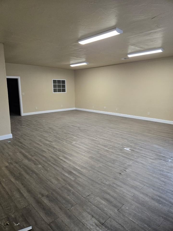 4006 Texoma Pkwy #105 - Photo 2 of 7