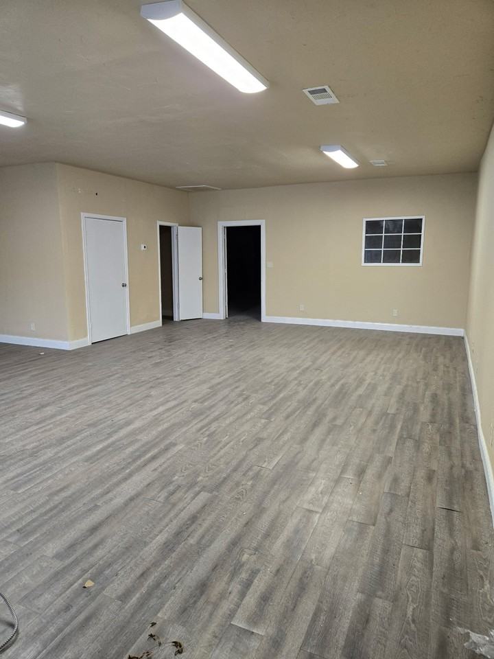 4006 Texoma Pkwy #105 - Photo 7 of 7