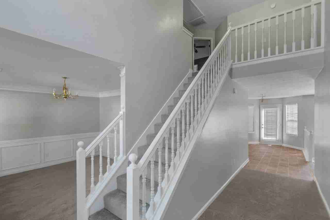 240 Dairyland Dr - Photo 6 of 29