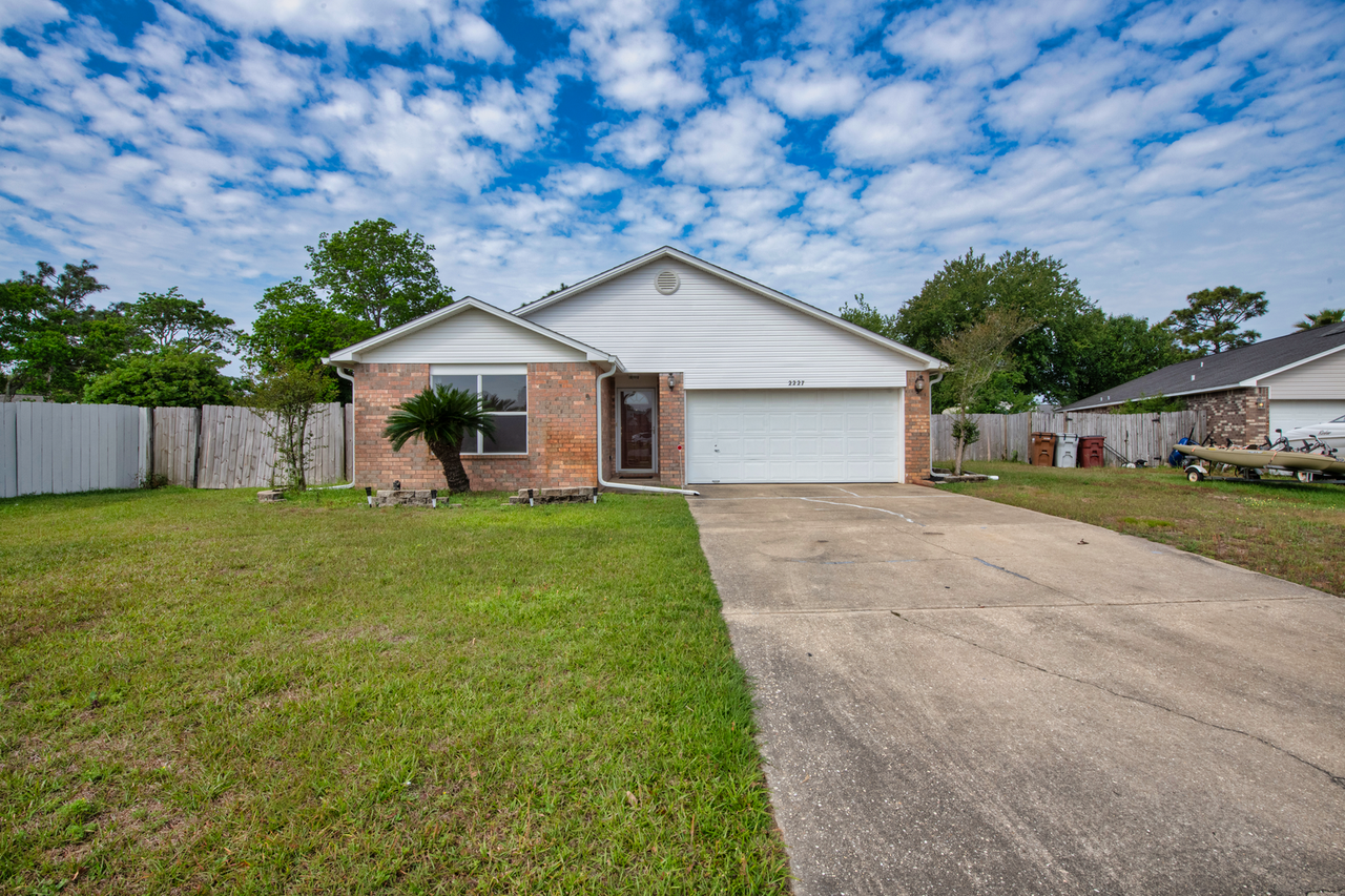 2227 Parker Place Ct - Photo 2 of 32