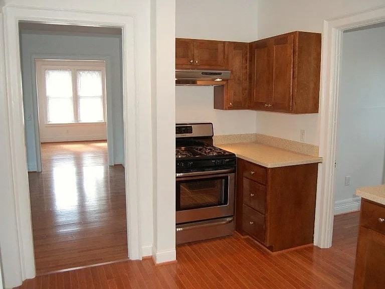 485 Elmwood Avenue #5 - Photo 4 of 10