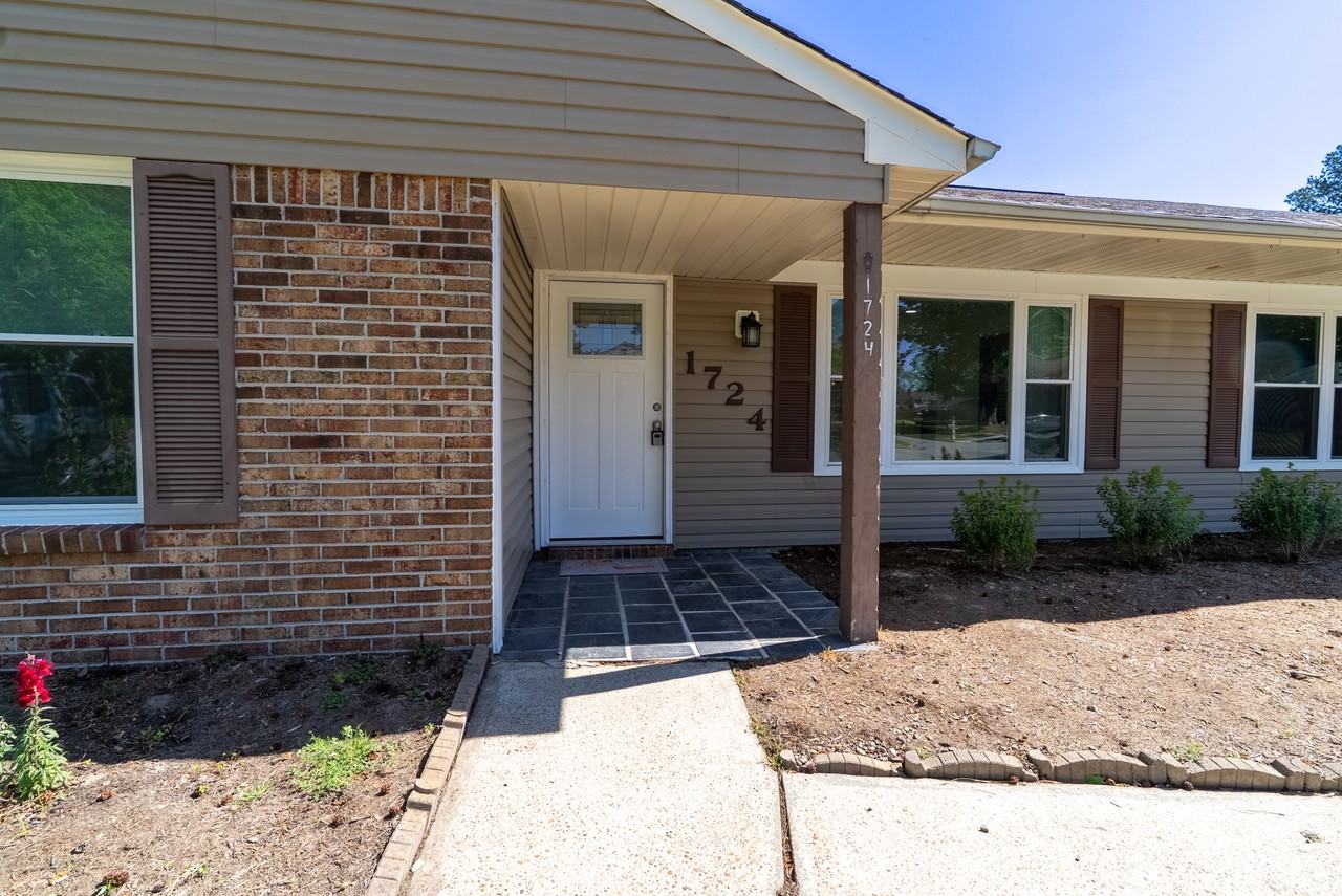 1724 Placid Ct #1 - Photo 2 of 36