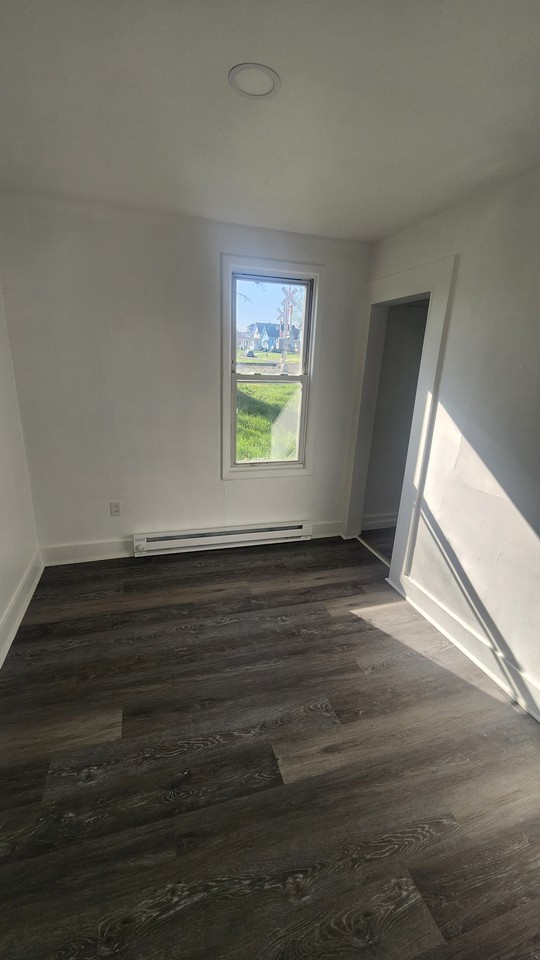 204 Townsend St #1 - Photo 7 of 7
