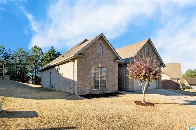 2931 Summit Dr #1 - Photo 2 of 25