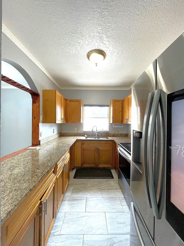 2348 Cordova Ct #1 - Photo 6 of 26