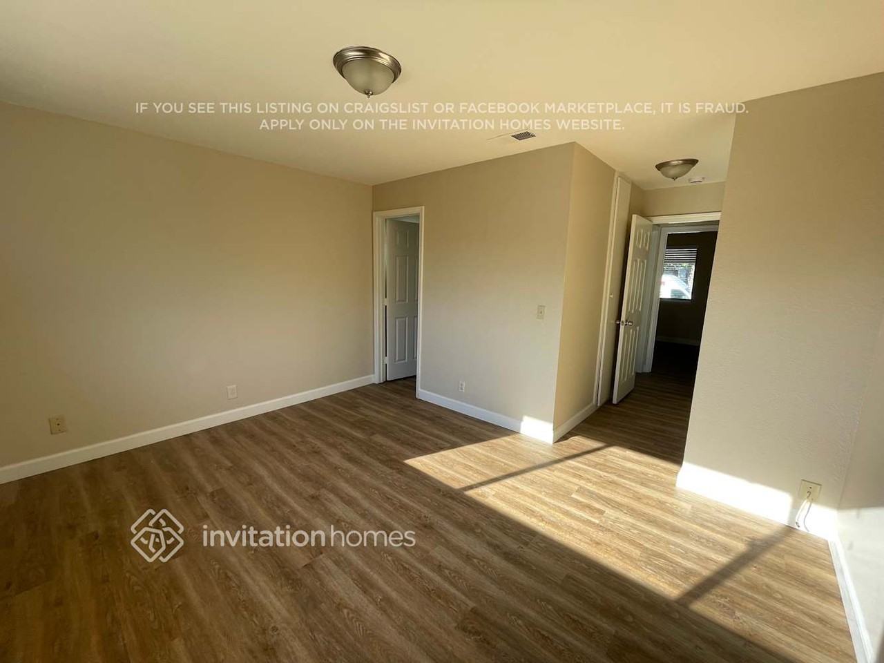 267 Bowline Dr - Photo 3 of 11