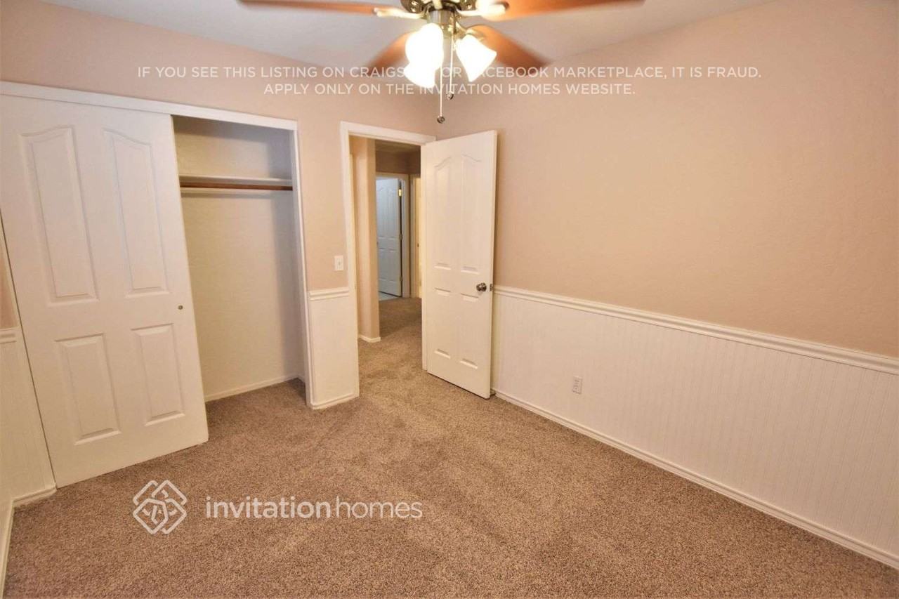 8808 E Des Moines St - Photo 5 of 11