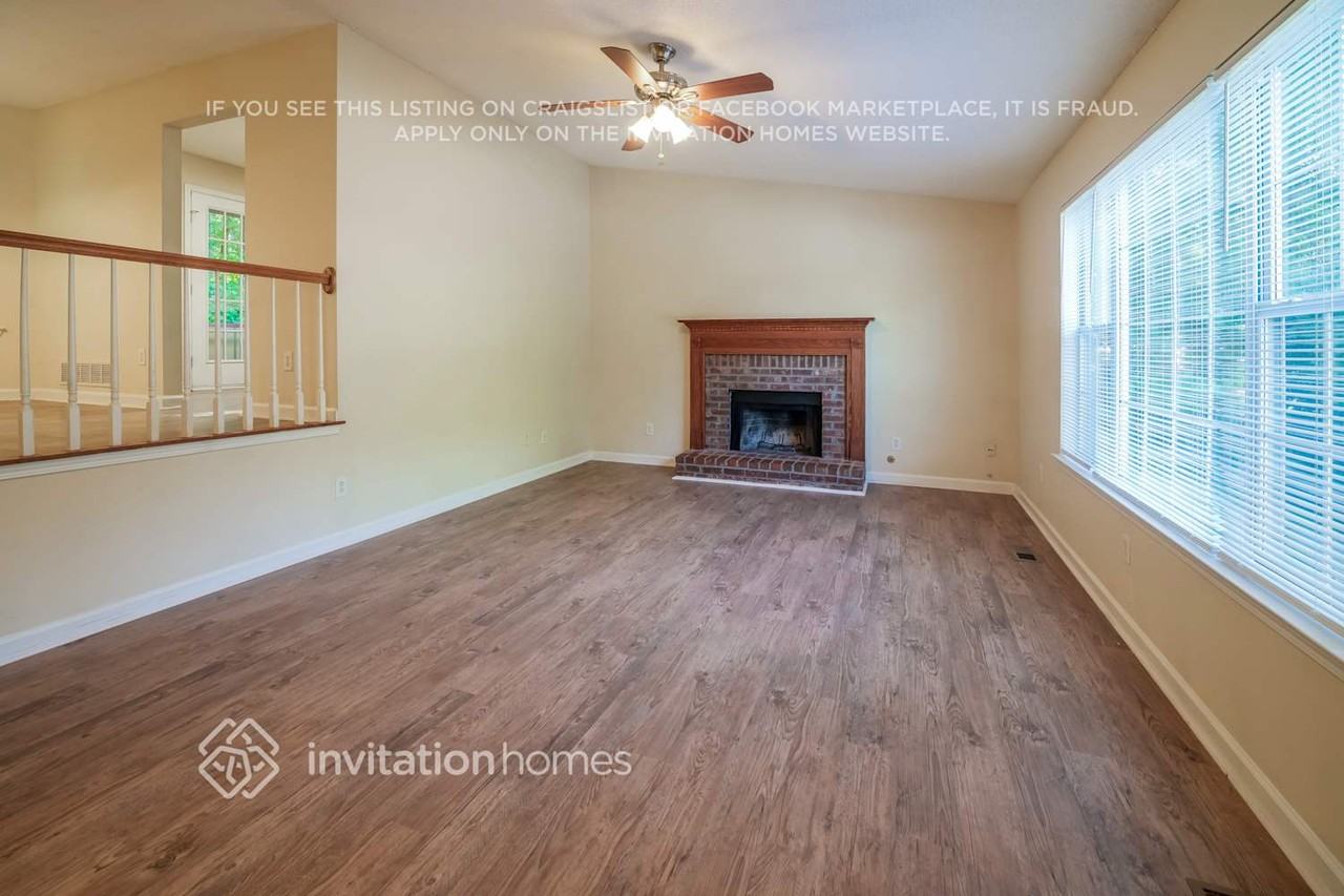 124 Woodmill Ct - Photo 5 of 18