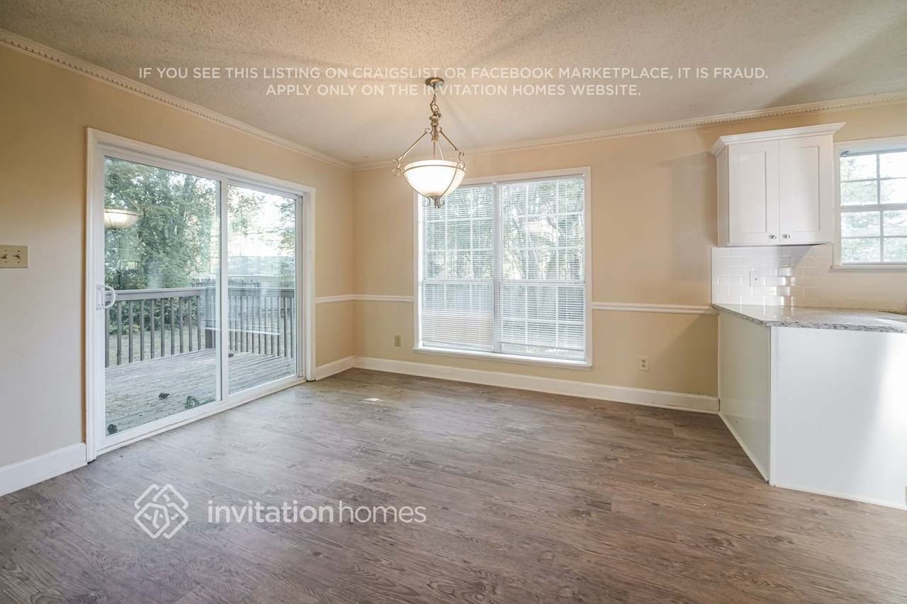 7855 Dogwood Way - Photo 6 of 17
