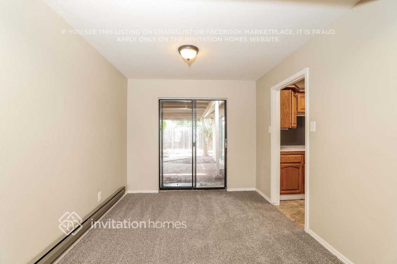 209 Bart Ave - Photo 6 of 17