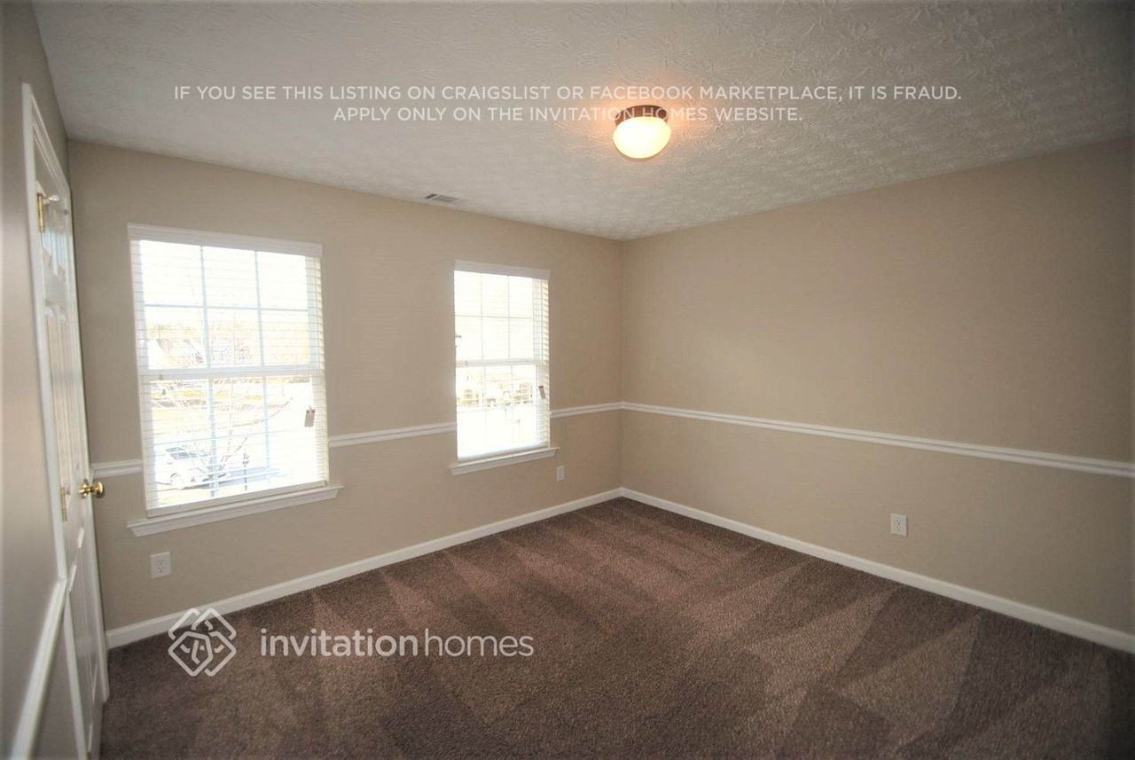 1751 Sydney Mill Ct - Photo 3 of 7