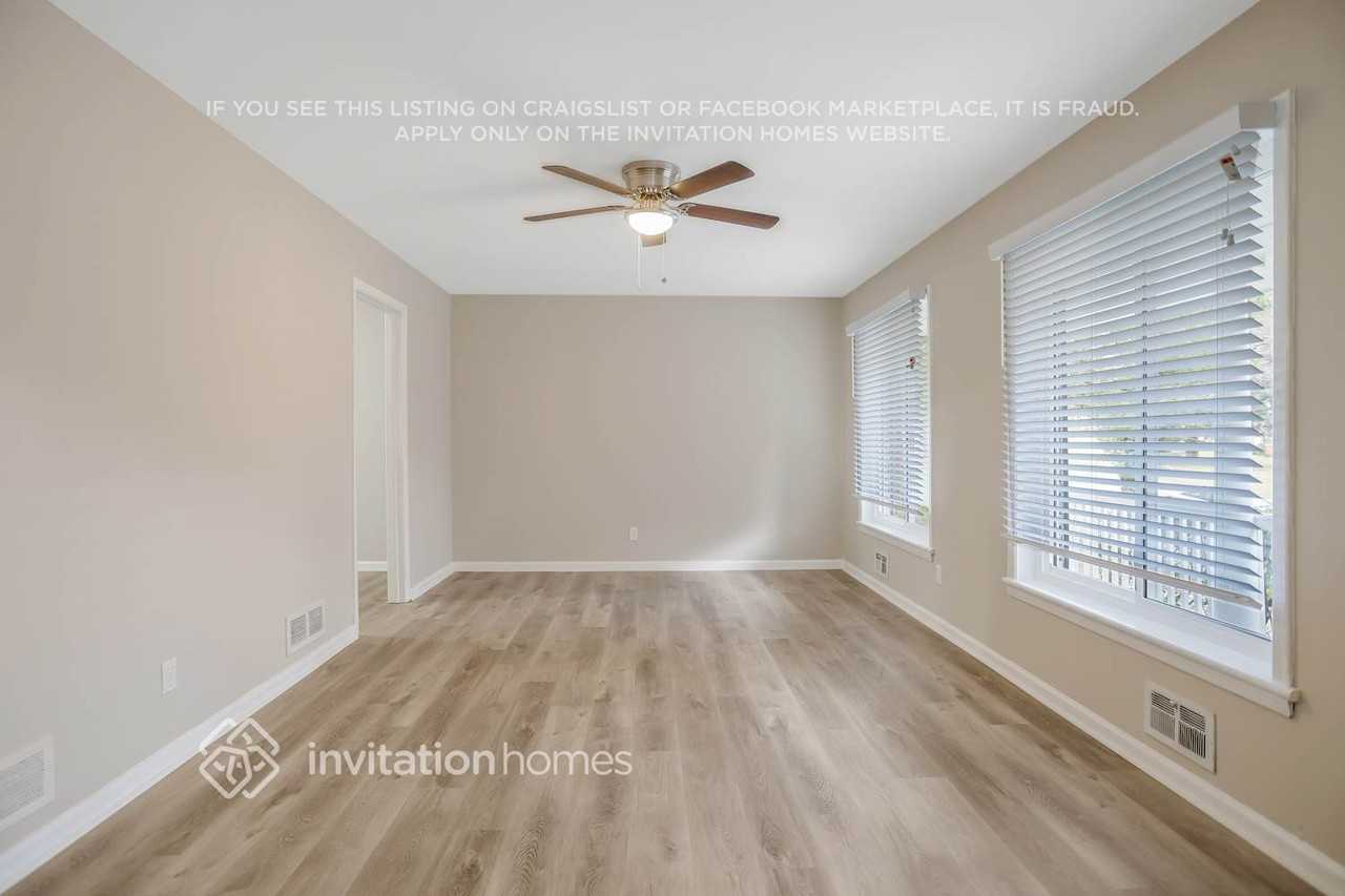 2631 Cavalier Dr - Photo 4 of 27