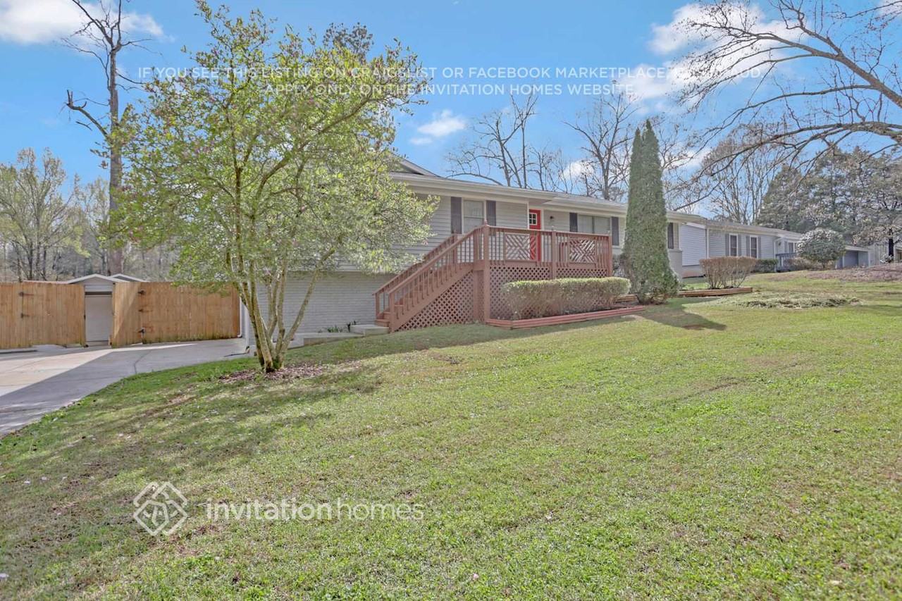 3269 Moravia Dr - Photo 3 of 25