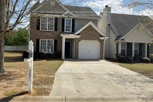 9586 Lakeview Cir - Photo 1 of 1