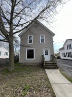 featured image of 351 W Main St Uppr #UPPER