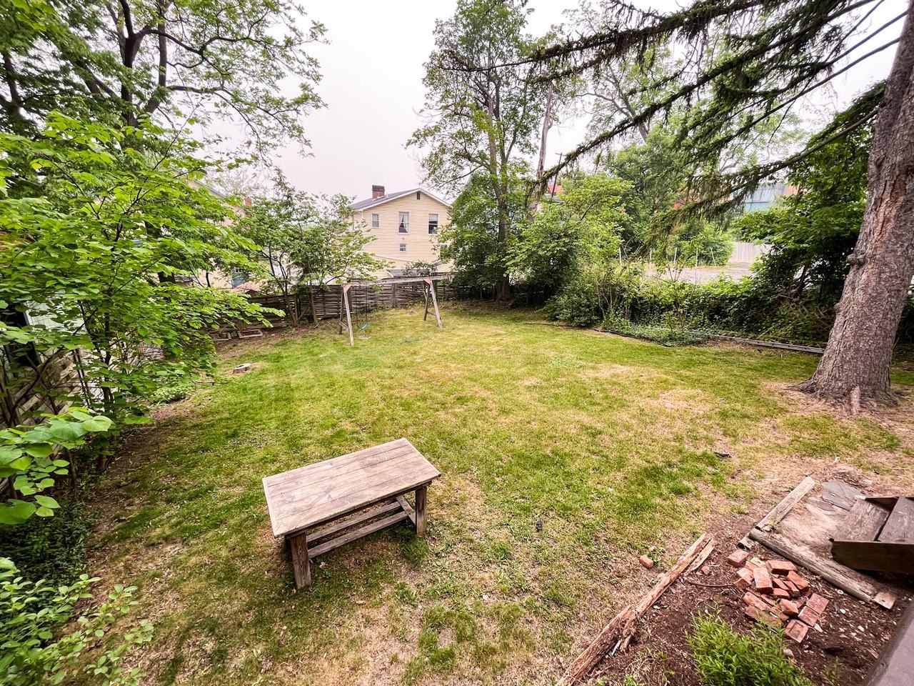 110 Linden Ave #1 - Photo 3 of 30