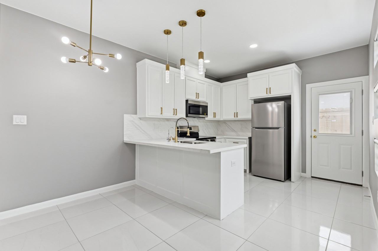 1802 W Violet Dr #2 - Photo 5 of 45