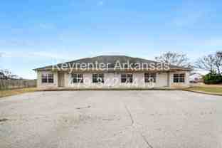 1270 N Trinity Dr - Photo 1 of 1