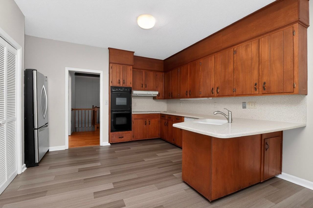 8109 Reames Rd - Photo 5 of 25