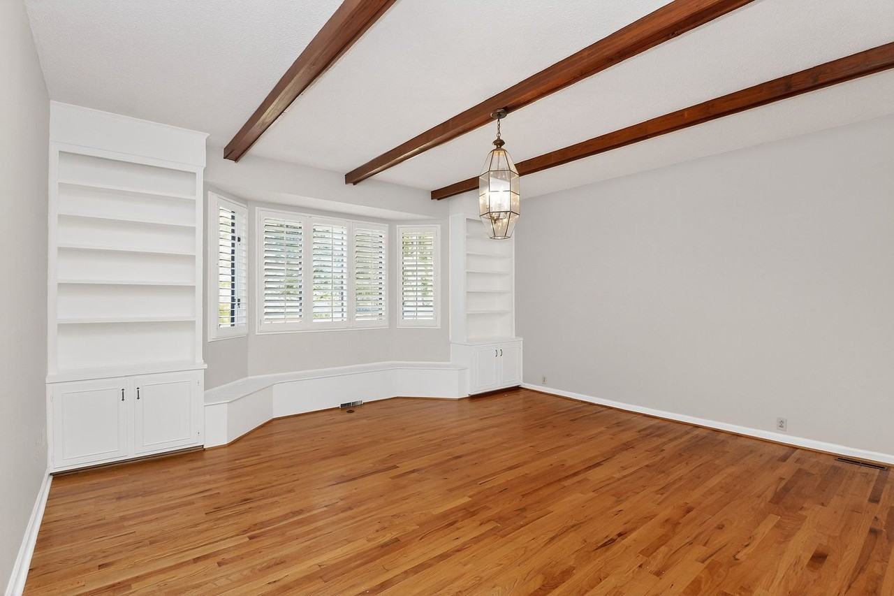 8109 Reames Rd - Photo 6 of 25