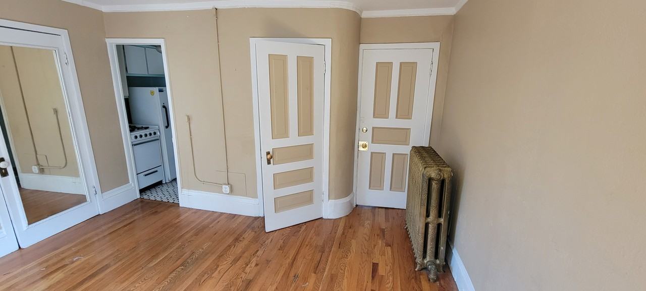 1555 North Washington Street #6 - Photo 7 of 13