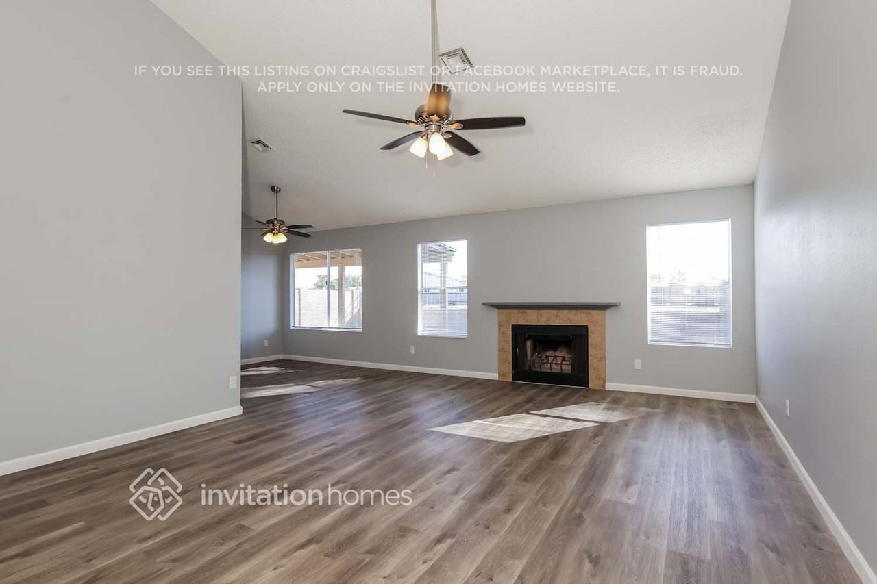 4501 N 106th Dr - Photo 4 of 16