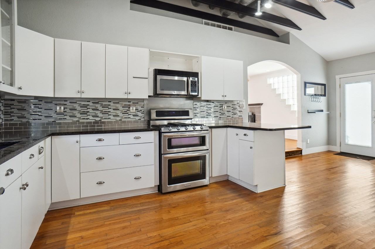 2513 Murphy Dr #1 - Photo 6 of 40