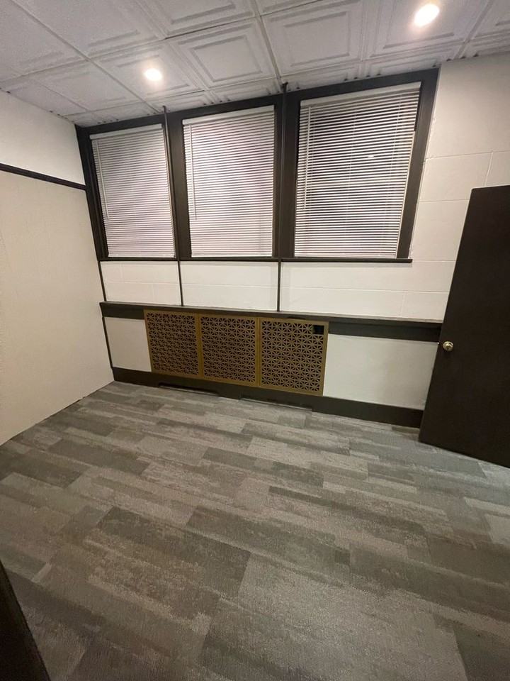 1051-1055 Pennsylvania Ave - Photo 5 of 14