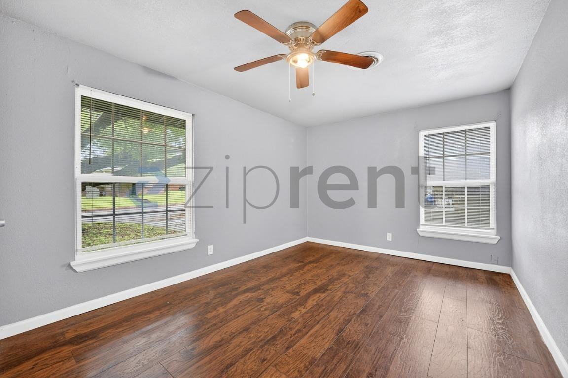 2332 Grandview Dr - Photo 5 of 27