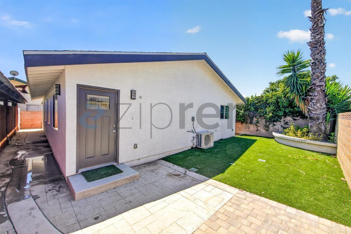 1421 Astoria Pl #1 - Photo 2 of 16