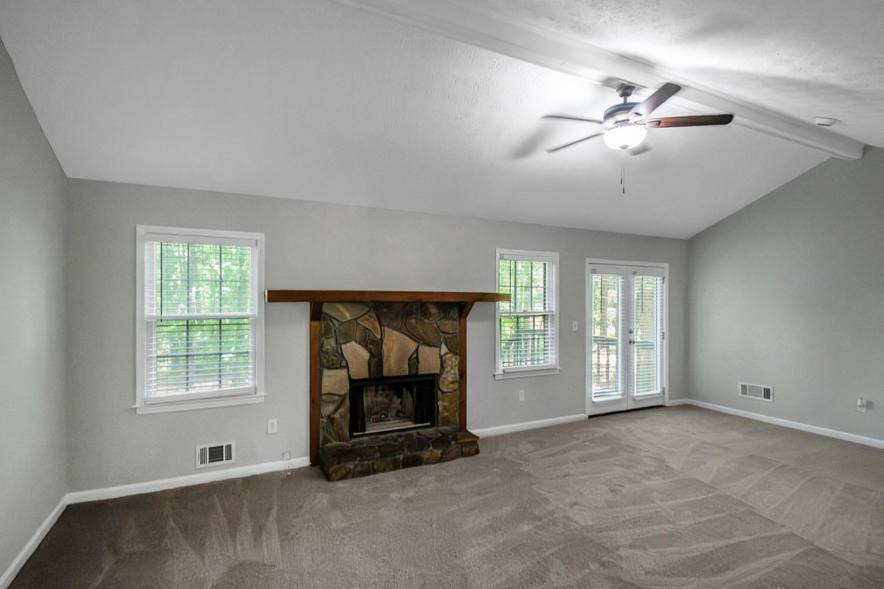 50 Stone Creek Dr - Photo 3 of 15