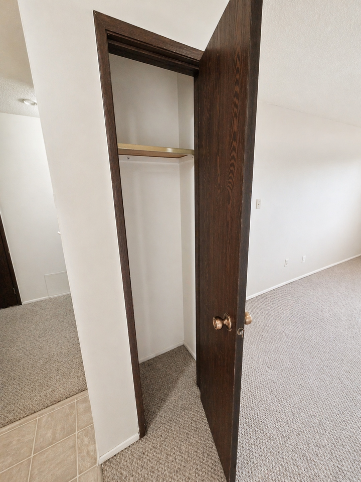 Gateway Apartments - Photo 2 of 10