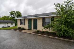 710 W Cunningham Dr #1 - Photo 1 of 1