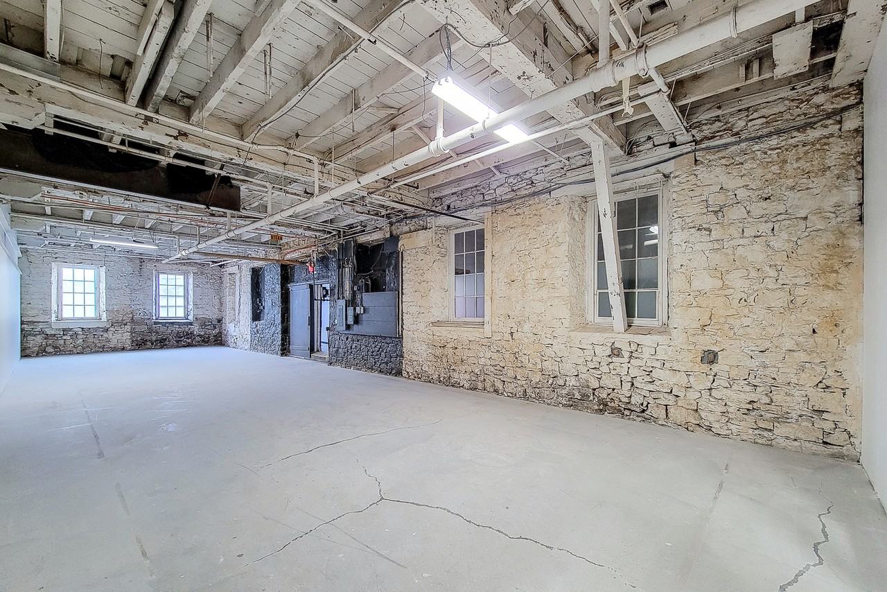 64 204-64 Hatt Street #204 - Photo 2 of 6