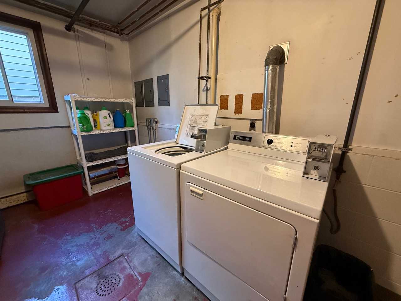 818 5th St Nw #4 - Photo 7 of 9