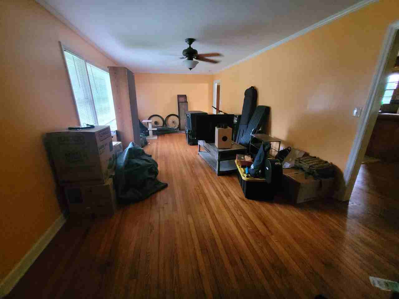 410 S Greensboro St - Photo 2 of 18