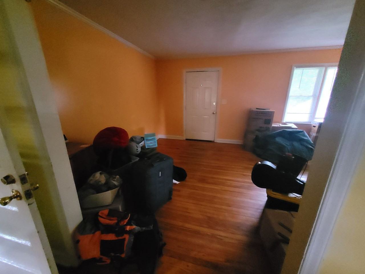 410 S Greensboro St - Photo 5 of 18