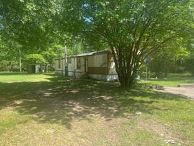 1705 Leonard Dr - Photo 1 of 1