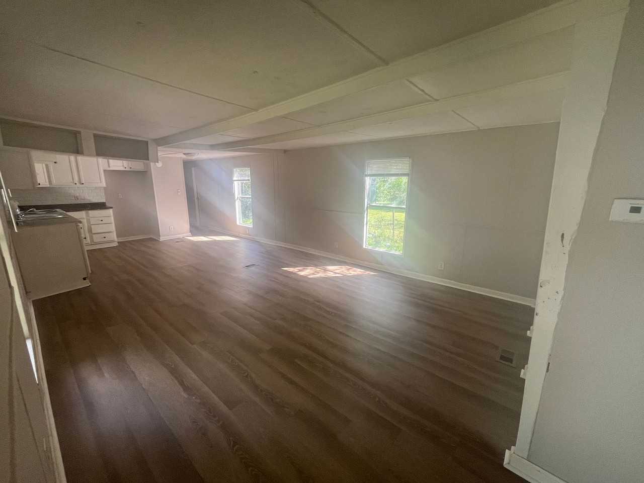 1705 Leonard Dr - Photo 3 of 11